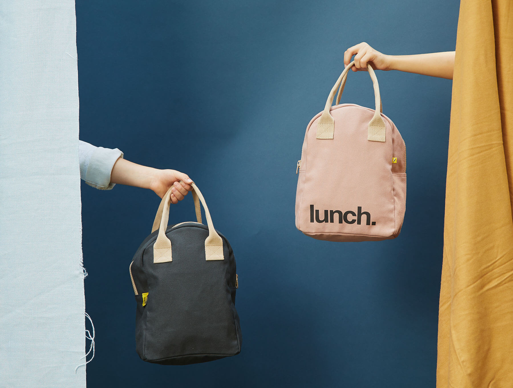 Non toxic Black Solid Lunch Bag by fluf